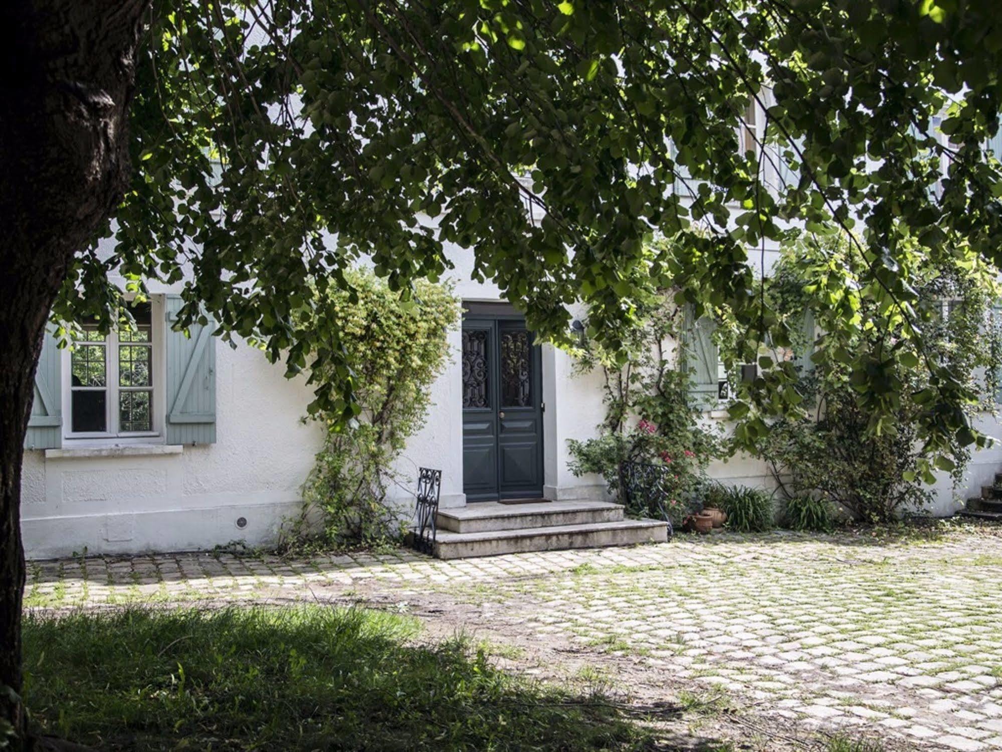 Le Clos Tellier Mareil-Marly Экстерьер фото